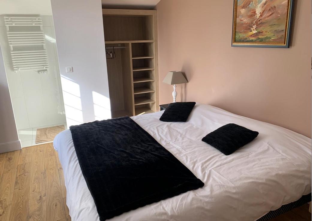 Domaine Des Peyries - Chambres Et Table D'Hotes Saint-Barthelemy-d'Agenais المظهر الخارجي الصورة