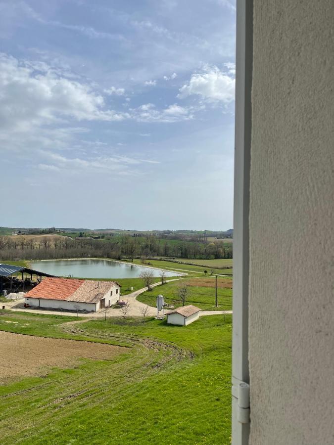 Domaine Des Peyries - Chambres Et Table D'Hotes Saint-Barthelemy-d'Agenais المظهر الخارجي الصورة