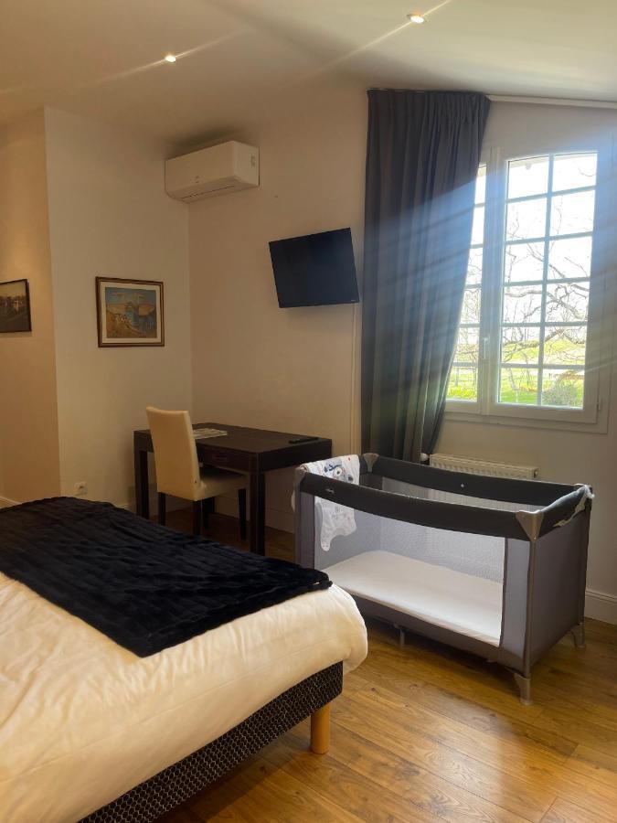 Domaine Des Peyries - Chambres Et Table D'Hotes Saint-Barthelemy-d'Agenais المظهر الخارجي الصورة